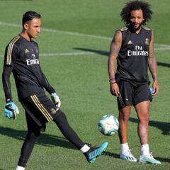 Keylor se entrena con normalidad y Hazard, al margen