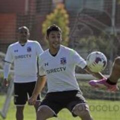 Paraguayo Cáceres cumple su primera práctica en Colo Colo