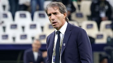 Guillermo Almada, entrenador del Pachuca, en la final de la Copa Intercontinental contra el Real Madrid.