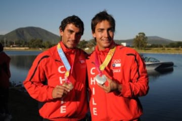 La Federación Internacional de Esquí Náutico los incluyó en el listado final del Ranking Elite de Salto 2015, donde Rodrigo aparece en el quinto lugar y Felipe ocupa el sexto puesto. También sumaron medallas en Toronto. 