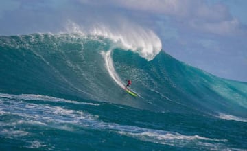 Paige Alms, ganadora del Pe'ahi Challenge 2017 en categoría femenina