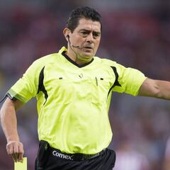 Alcalá a los árbitros: "Así como exigen, también los deberían de castigar"