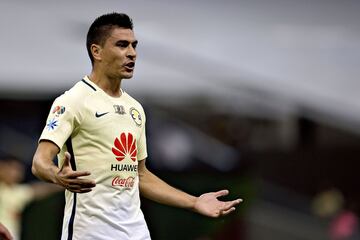 El defensor argentino no llegó a un acuerdo para renovar con el América y recaerá con Boca Juniors. 