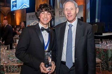 Un estudiante de secundaria y la IA descubren millones de objetos astronómicos hasta ahora desconocidos