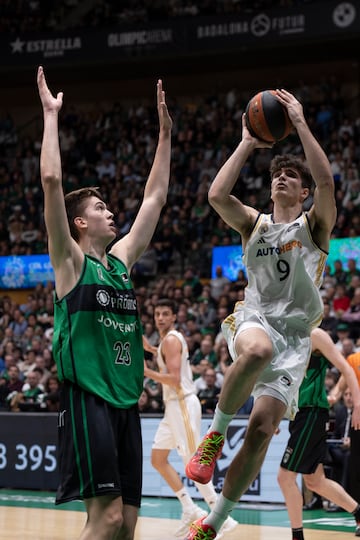 Hugo González, alero del Real Madrid, ante el Joventut.