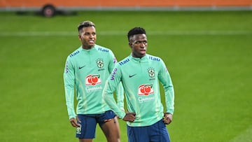 Rodrygo y Vinicius, en una imagen en Qatar, siguen trabajando con vistas a su reincorporación al Real Madrid.