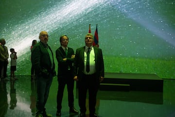 El acto de inauguración ha contado con la presencia del presidente del FC Barcelona, Joan Laporta, la consejera de Cultura de la Generalitat de Catalunya, Natalia Garriga, el socio fundador de GRUP MEDIAPRO Jaume Roures, y Jordi Penas, director del Museo del FC Barcelona.