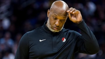 FILE PHOTO: Oct 8, 2025; San Francisco, California, USA; Portland Trail Blazers Head Coach Chauncey Billups reacts during a time-out in the second quarter against the Golden State Warriors at Chase Center. Mandatory Credit: John Hefti-Imagn Images//File Photo