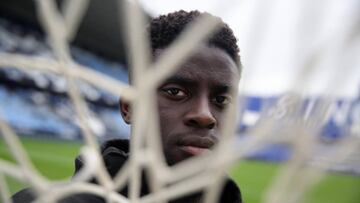 N&#039;Diaye posando para AS en La Rosaleda.