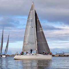 El II Trofeo Social descubre en el Abra la regularidad de las tripulaciones