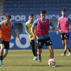 El gafe del lateral derecho del Depor no cesa: Villares, tocado