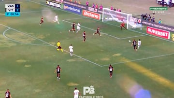 El colombiano participó en el segundo gol del triunfo 4-3 ante Vitória por el Brasileirao. Ya suma tres asistencias en el torneo local.