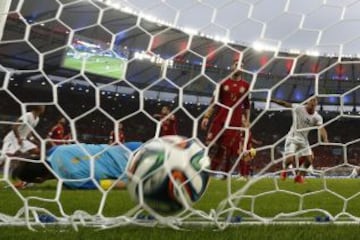 Con goles de Eduardo Vargas y Charles Aránguiz, la Roja derrotó a España en el Maracaná, el 18 de junio del 2014.