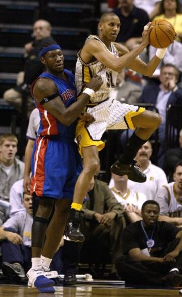 Defendido por 'Big Ben' Wallace.