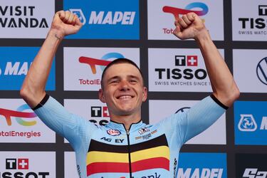 Evenepoel campeón del mundo de contrarreloj.