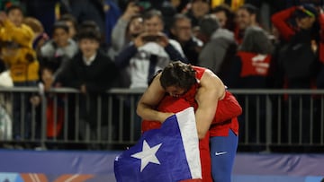 Pasaron 68 años para que un chileno hiciera esto: ¡lo más inesperado de Santiago 2023!