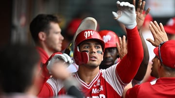 Luego de la victoria, los Diablos Rojos del México festejan.