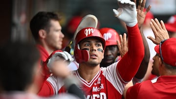 Luego de la victoria, los Diablos Rojos del México festejan.