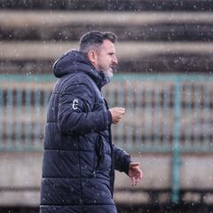 Ania: “Se podía pensar en otra cosa que no fuera la salvación, pero todo pasa en no ir más allá del partido ante el Sporting”