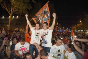 Granollers celebró con Pol Espargaró su titulo como campeón del mundo de Moto2. El piloto disfrutó de un gran recibimiento por las calles de Granollers.