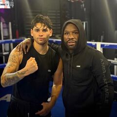 Ryan García halaga a Mayweather: “Es mi mentor”