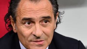 Italian headcoach Cesare Prandelli attends the Euro 2012 football championships semi-final match Germany vs Italy on June 28, 2012 at the National Stadium in Warsaw. AFP PHOTO / GIUSEPPE CACACE