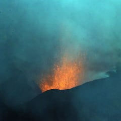 El volcán de La Palma en Cumbre Vieja rompe la tendencia