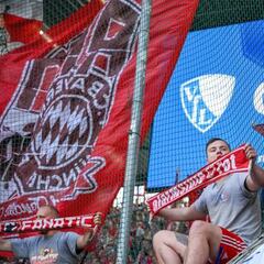 Who scored in Bayern Munich’s 7-0 Bochum bashing?