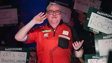 La gran estrella del Mundial de Dardos asombra al mundo: “¡Es más joven que Cristiano Ronaldo!”