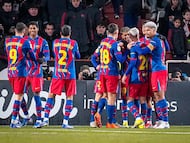 Los jugadores del Barça celebran la victoria ante el Albacete.