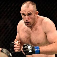 Oleynyk, ante Overeem para alargar el dominio ruso en casa