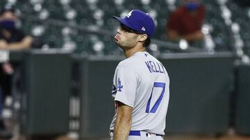 El relevista de los Dodgers nos recordó lo mejor de tener baseball de regreso: Abuchear a los Astros.