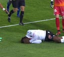 Balotelli finge que le agreden y en redes lo atacan sin piedad