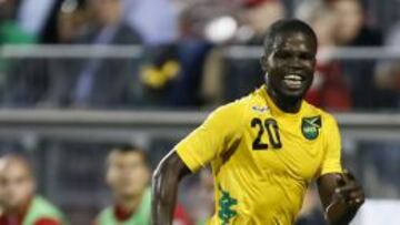 Lawrence jugando con Jamaica.