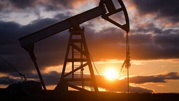 El West Texas Intermediate ha registrado una tercera caída semanal debido a las preocupaciones sobre la demanda en China.