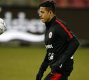 Alexis Sánchez llega al rescate de Rueda en la Roja