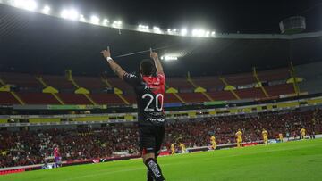 AME568. GUADALAJARA (MÉXICO), 17/09/2023.- Juan Zapata de Atlas celebra una anotación ante Tigres hoy, durante un partido de la jornada 8 de la liga del fútbol mexicano disputado en el Estadio Jalisco, la ciudad de Guadalajara, Jalisco (México). EFE/ Francisco Guasco
