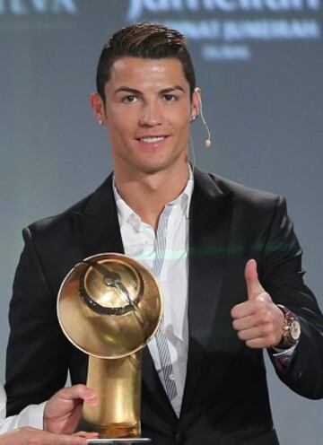 Cristiano Ronaldo recibe el premio 'Globe Soccer' en Dubai