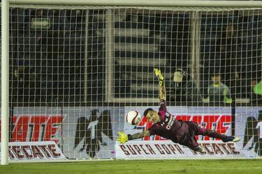 El joven canterano de Cruz Azul tendrá que cambiar de aires para el Apertura 2019, pues ya no continuará en el equipo de La Noria, su nuevo club serán los Loros de Colima, cuadro recién llegado al Ascenso