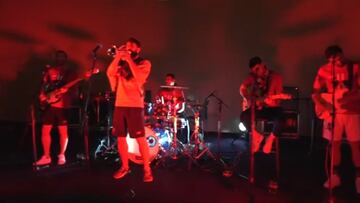 As¨ª suena 'One club men' la canci¨®n que estrena el grupo de rock de los jugadores del Athletic