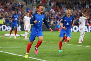 Antoine Griezmann celebra su gol contra Albania.