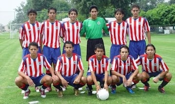 Chicharito y la evolución de su look en un mes