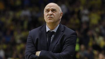 Pablo Laso, entrenador de Real Madrid, durante el partido contra el Maccabi.