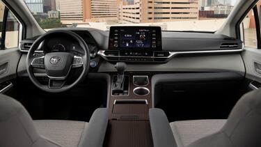 Minivan: la mejor opción de tres filas y qué modelo es el correcto
