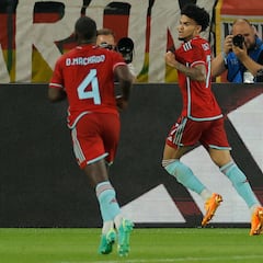 Liverpool destaca golazo de Luis Díaz ante Alemania