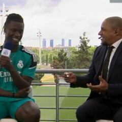 Camavinga es esto: un mito como Roberto Carlos se pega un minuto rendido a él y mírenle