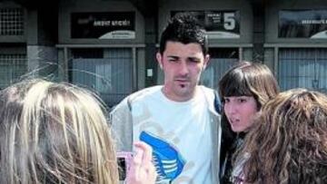 <b>LISTO. </b>David Villa volverá a ser titular esta tarde con el Valencia. El asturiano no juega en Liga con los de Emery desde el pasado 22 de febrero, en Riazor.