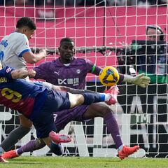 Owono: “Se pasa muy mal cuando se ve desde fuera”