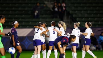 CARSON, CALIFORNIA - FEBRUARY 20: The United States celebrate a goal against the Dominican Republic in the first half of the 2024 Concacaf W Gold Cup at Dignity Health Sports Park on February 20, 2024 in Carson, California.   Ronald Martinez/Getty Images/AFP (Photo by RONALD MARTINEZ / GETTY IMAGES NORTH AMERICA / Getty Images via AFP)