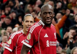 Doble vía para fichar un central